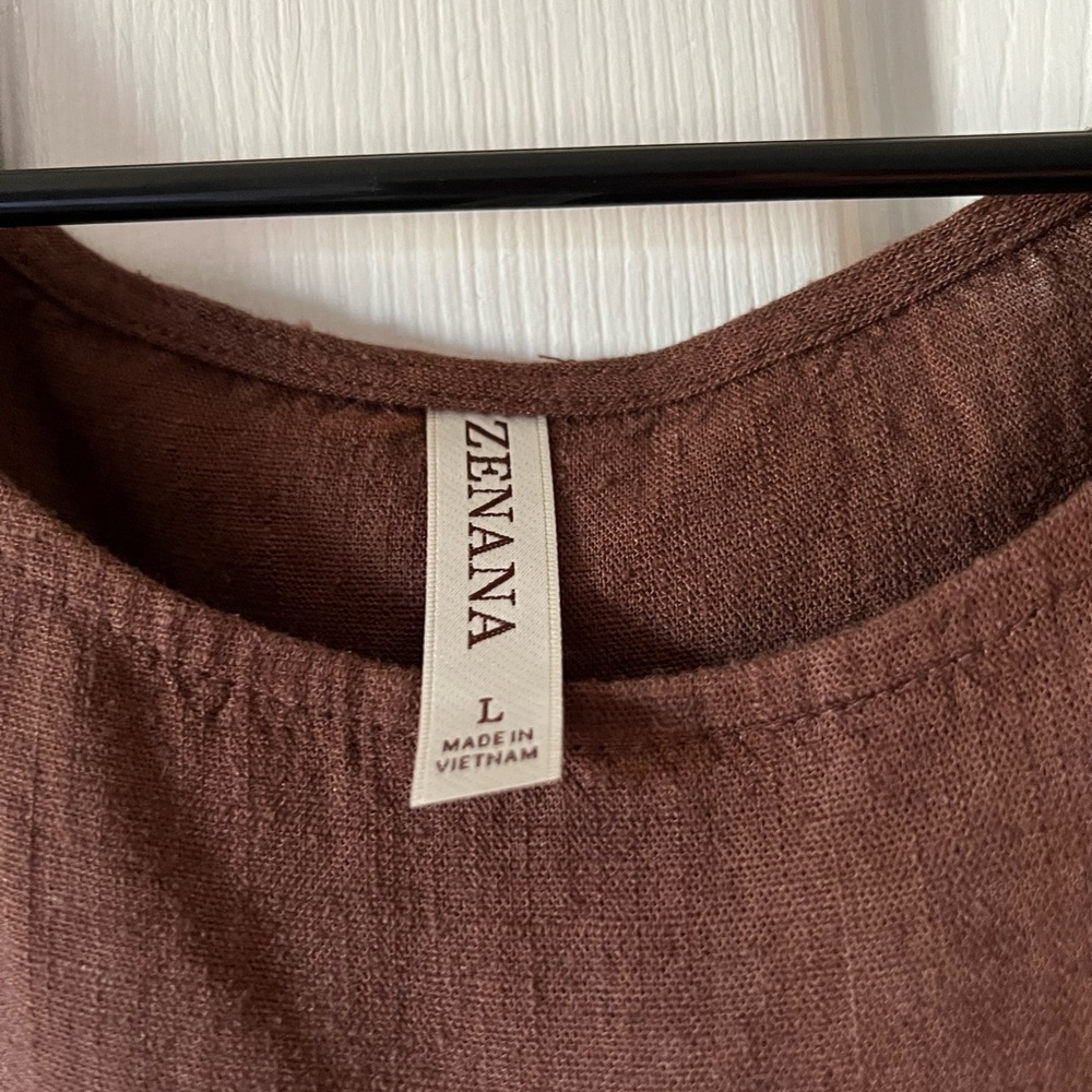 Zenana Outfitters Brown Blouse